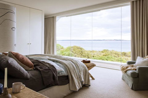 Sagres Queenscliff - Luxury House By The Beach - Maitland Accommodation 0