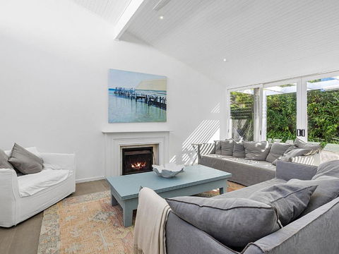 Sail Away Portsea Classic - Maitland Accommodation 2