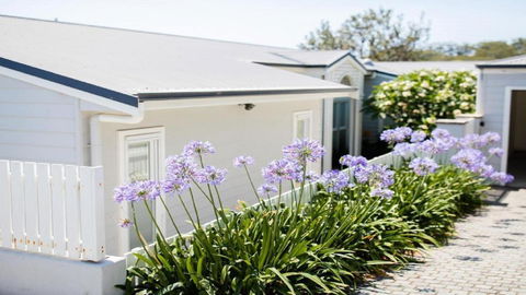 Salt Deck - The Upper Deck Accom Holiday - Maitland Accommodation 2
