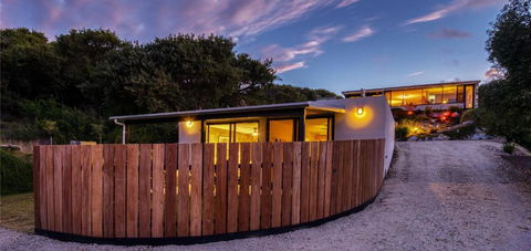 SALT Luxury Couples Bungalow - Maitland Accommodation 3