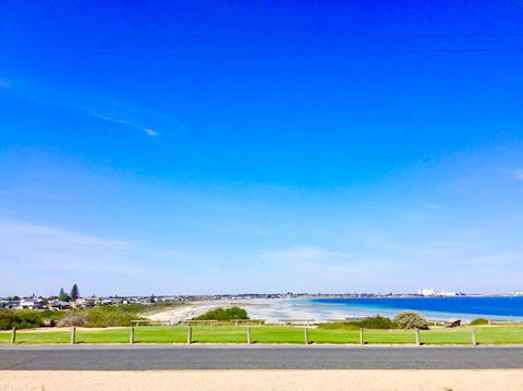 SALT @ North Beach WALLAROO (absolute Beachfront) - Maitland Accommodation 0