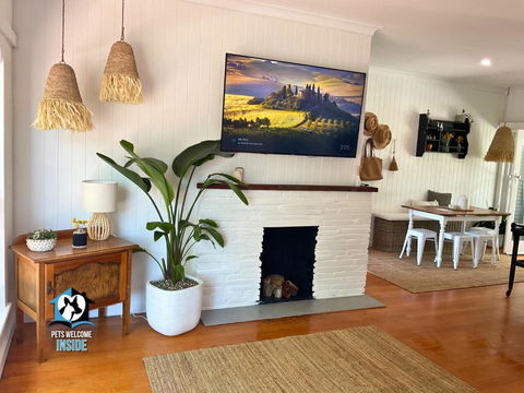 Saltwater Sunsets Seaside Haven With Ocean Views - Maitland Accommodation 3