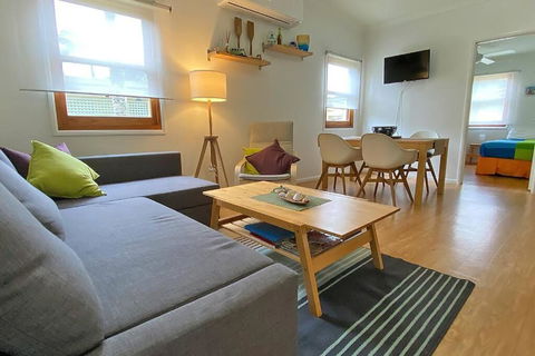 SALTYS AMITY POINT - Maitland Accommodation 2