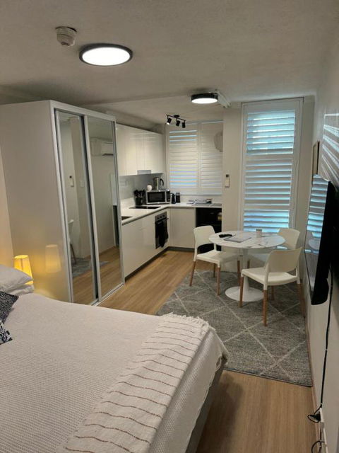 Sam The Central Studio - Maitland Accommodation 0