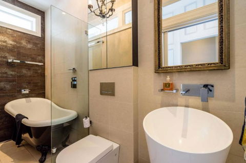 Sanctuary At The Rocks - Maitland Accommodation 3