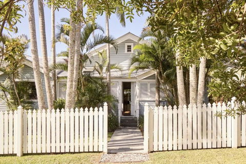 Sanctuary Spaces - Kia Ora Byron - Maitland Accommodation 1