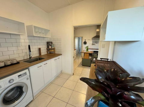 Sand Bars - Spacious, Beach, Pets - Maitland Accommodation 3