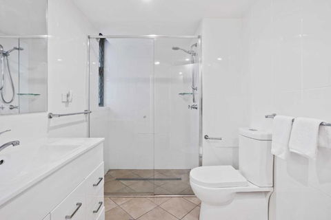 Sandown - Hosted By Burleigh Letting - Maitland Accommodation 1