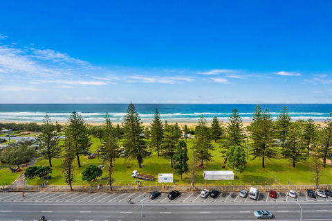 Sandpiper Broadbeach - Maitland Accommodation 0