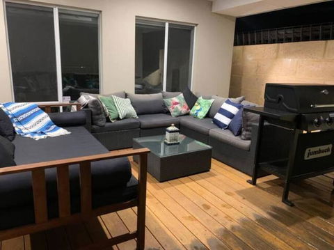 Sandpiper Island Tranquil Waterfront Views & Jetty - Maitland Accommodation 3