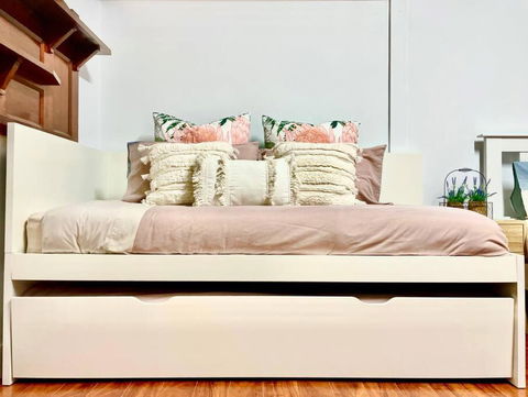 Sandy Bay Escape - Maitland Accommodation 2