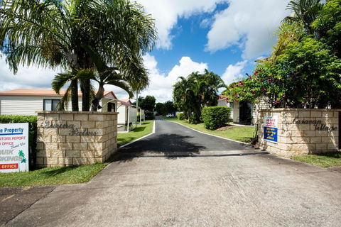 Sarina Palms Caravan And Cabins Village - Maitland Accommodation 0