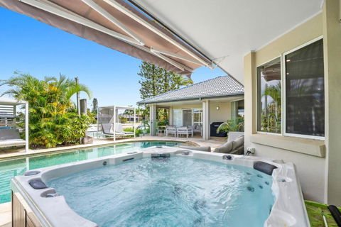 SEACLUSION 5 Bed Waterfront, Sleeps 12 - Maitland Accommodation 3
