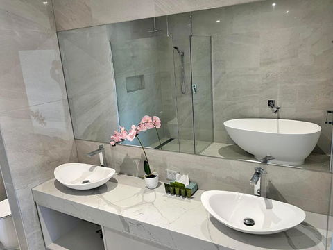 Sixty Six Boutique Apartments - Maitland Accommodation 2