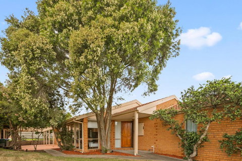 StayAU 3BRM Family Home Netflix Pet-Friendly - Maitland Accommodation 1