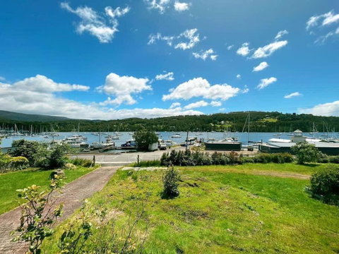 Stunning Water Front View House At Kettering - Maitland Accommodation 3