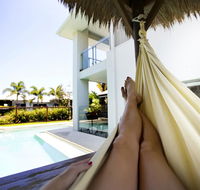 Beachside Family Entertainer - Free WIFI - Linen included - Maitland Accommodation