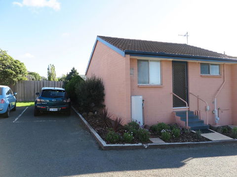 Beachside Rest - Maitland Accommodation 1