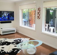 Beachside Villa Ettalong Beach - Maitland Accommodation