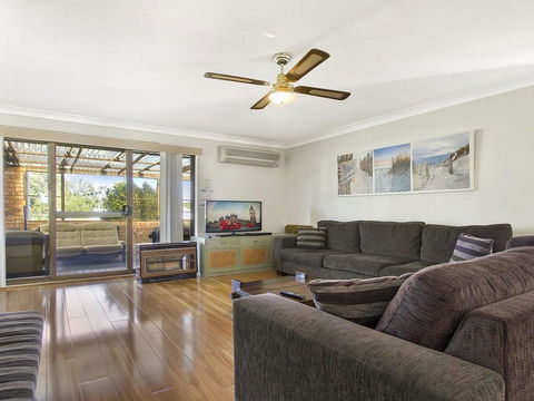 Beachway - Beach Access At End Of Street - Maitland Accommodation 1