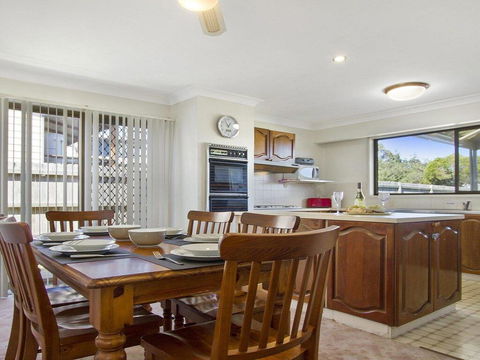 Beachway - Beach Access At End Of Street - Maitland Accommodation 2