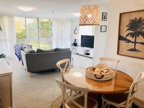 Beachy, Bright, And The Best Location On The GC! - Maitland Accommodation 0