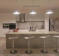 Beautifully Appointed Large Family Home - Maitland Accommodation