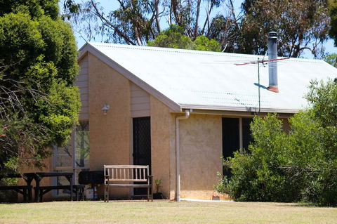 Bells Beach Cottages - Maitland Accommodation 0