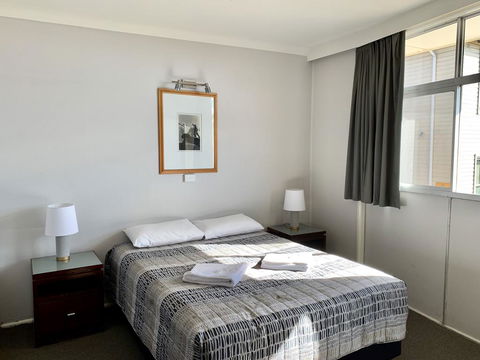 Bermagui Beach Hotel - Maitland Accommodation 2