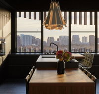 Birdcage Penthouse Luxury Melbourne Ultra Modern Industrial Chic - Maitland Accommodation