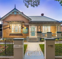 Blue Door Apartments Heritage Charm in CBD - Maitland Accommodation