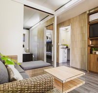 Blue Sapphire Village - Maitland Accommodation
