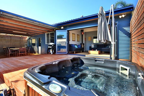 Bluetongue @ Culburra - Pet Friendly - 4 Mins To Beach - Maitland Accommodation 1