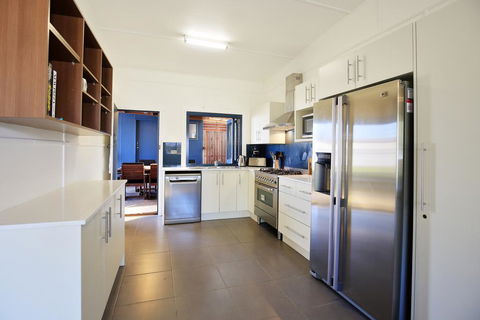 Bluetongue @ Culburra - Pet Friendly - 4 Mins To Beach - Maitland Accommodation 3