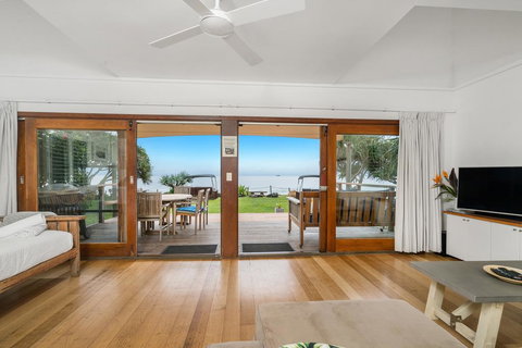 Bluewater On The Beach - Maitland Accommodation 3