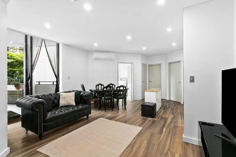 WATT1 - Modern 1 Bedroom Unit In Ultimo - Maitland Accommodation 2