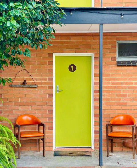 WARBURTON MOTEL - Where Mid-century Style Meets The Mountains - Maitland Accommodation 2