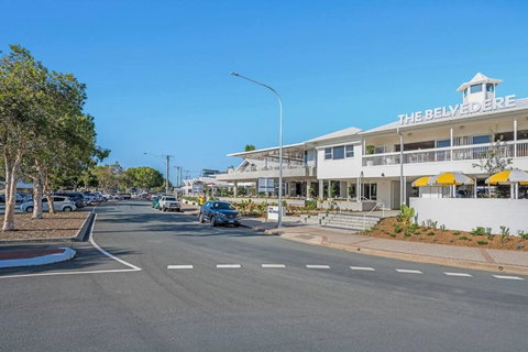 Waterfront Bliss In Margate - 30 Min From Brisbane - Maitland Accommodation 1