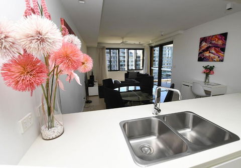 WATERFRONT DARWIN TROPICAL DELIGHT - Maitland Accommodation 1