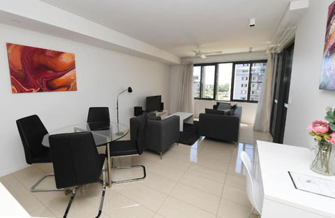 WATERFRONT DARWIN TROPICAL DELIGHT - Maitland Accommodation 2