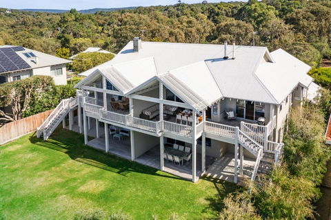 WATERFRONT - Maitland Accommodation 1