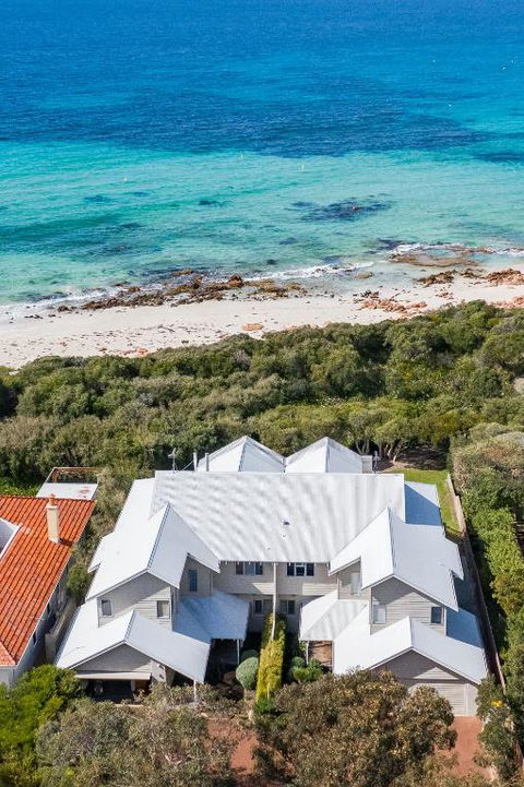 WATERFRONT - Maitland Accommodation 0