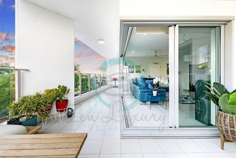 ZEN Tree Blossom: 3-BR Luxury Apt Near Waterfront - Maitland Accommodation 3
