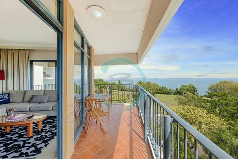 ZEN88 Esplanade: 3-BR Luxury Suite Near Waterfront - Maitland Accommodation 0