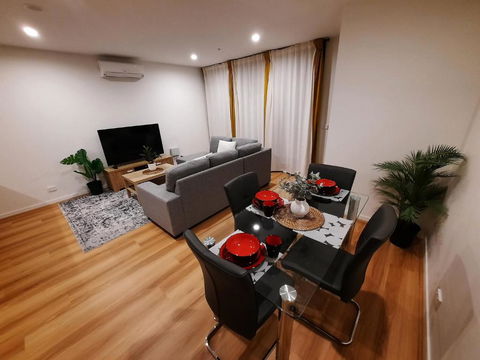 ZMITH Apartment - BROOKE, - Near AIS, GIO Stadium, UC, & Nth - Canberra Hospital - Maitland Accommodation 0