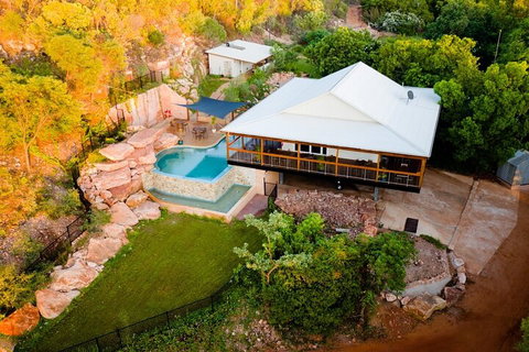 Wet Season Incredible Islands Tour - Horizontal Falls & Cygnet Bay Pearl Farm - Maitland Accommodation 5