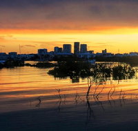 Tropical Light Sundowner Cruise with Drinks Included - Maitland Accommodation