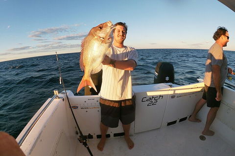 3/4 Day 7 Hour Offshore Fishing Charter - Maitland Accommodation 3