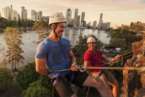 Abseiling The Kangaroo Point Cliffs In Brisbane - Maitland Accommodation 5