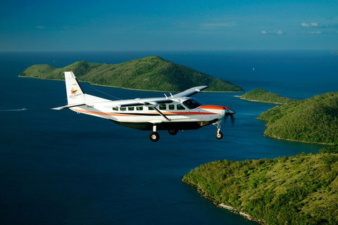Reef And Island Scenic Flight From Airlie Beach - Maitland Accommodation 3
